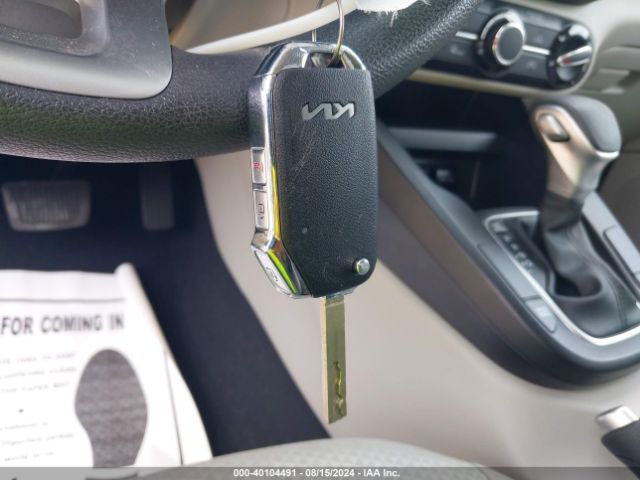 KNDJ23AU9P7886385 KIA SOUL LX