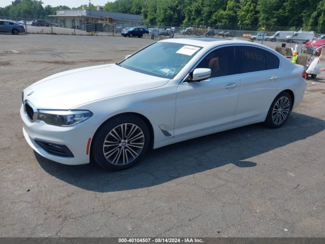 WBAJA7C39HG903733 BMW 530i Xdrive