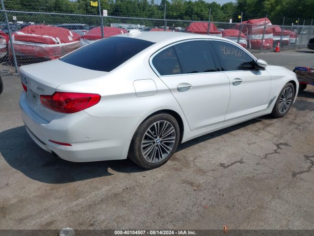 WBAJA7C39HG903733 BMW 530i Xdrive