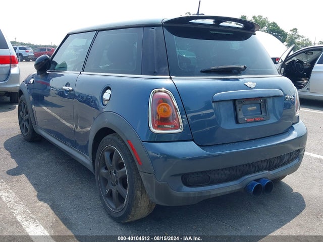 2009 MINI COOPER S WMWMF73559TT99013 Photo 2