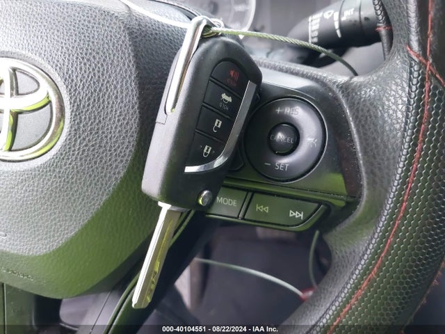 Toyota COROLLA LE 2021 JTDEPMAE6MJ160645 Image 11