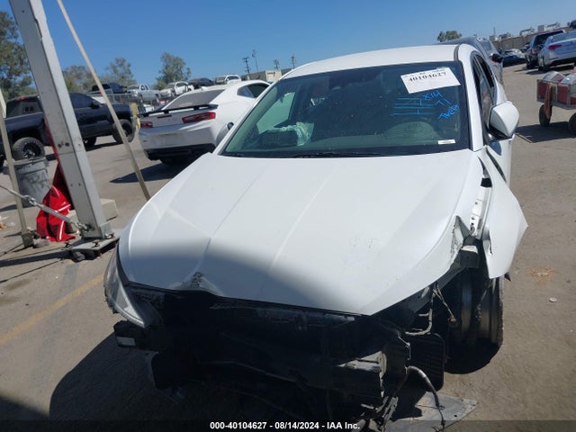 Hyundai ELANTRA SEL 2019 5NPD84LF0KH424916 Image 13