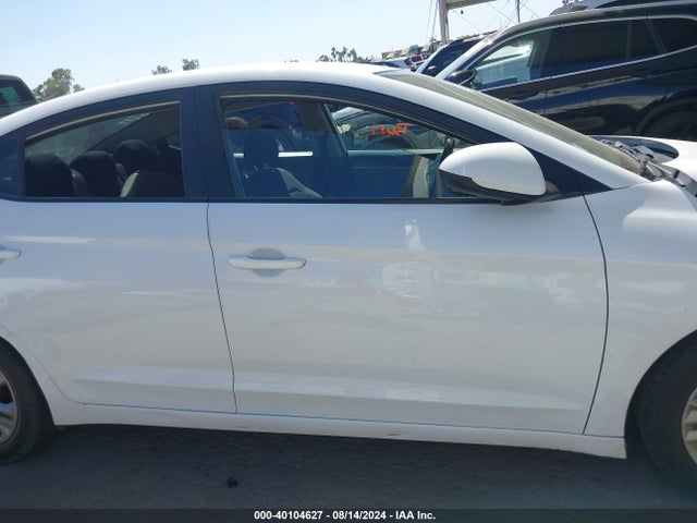 Hyundai ELANTRA SEL 2019 5NPD84LF0KH424916 Image 14