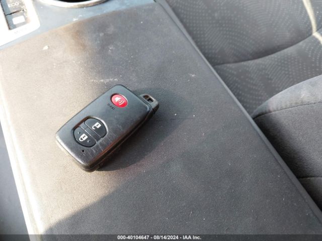 JTDZN3EU4E3330347 Toyota Prius V Three