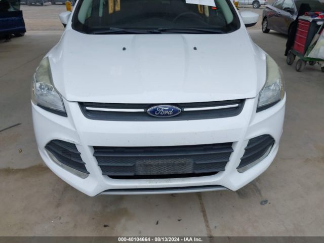 1FMCU9G92FUA81090 Ford ESCAPE SE
