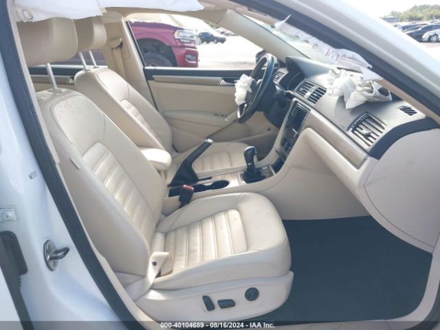 1VWCT7A32HC056583 Volkswagen Passat 1.8t Sel Premium