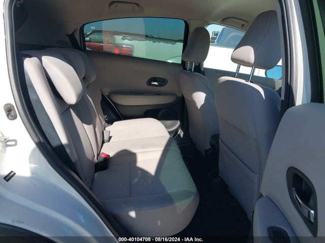 Honda HR-V LX 2016 3CZRU5H37GM706343 Image 8