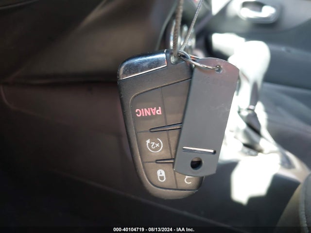 ZACCJABT0FPB84737 Jeep Renegade Latitude