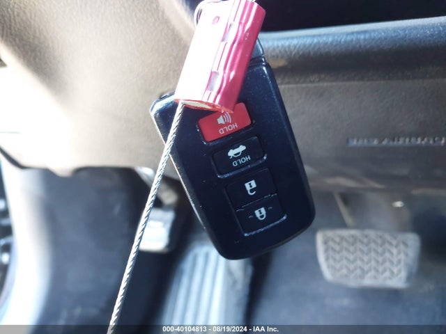 4T1BD1FK0FU163739 Toyota Camry Hybrid Le