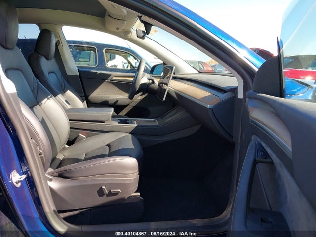 2023 TESLA MODEL Y 7SAYGDEE7PF748737 Photo 4