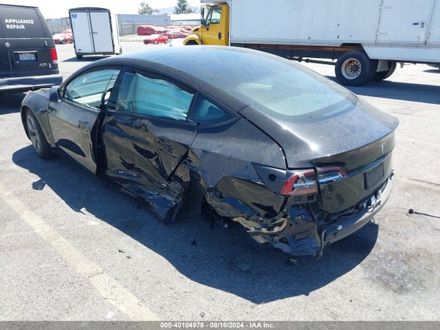 2023 TESLA MODEL 3 5YJ3E1EA1PF567626 Photo 2