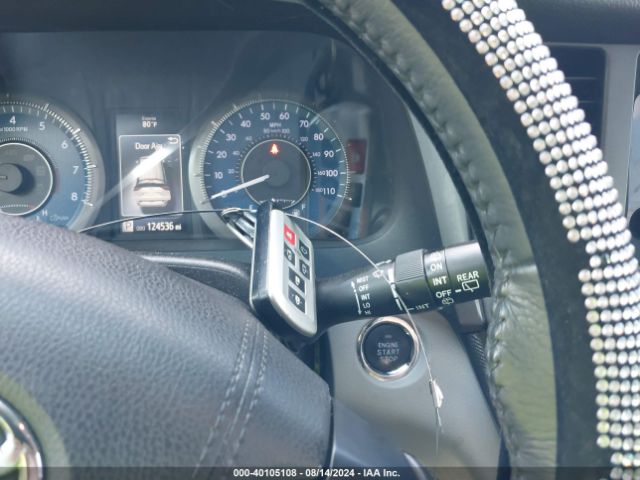 5TDYZ3DC7HS885272 Toyota Sienna Xle Premium 8 Passenger