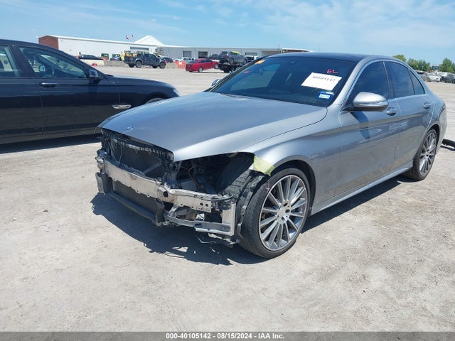 55SWF6GB0FU033866 Mercedes-Benz C 400 4matic