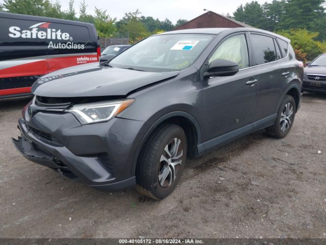 JTMBFREV9JJ205585 Toyota RAV4 LE