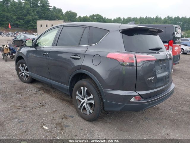 JTMBFREV9JJ205585 Toyota RAV4 LE