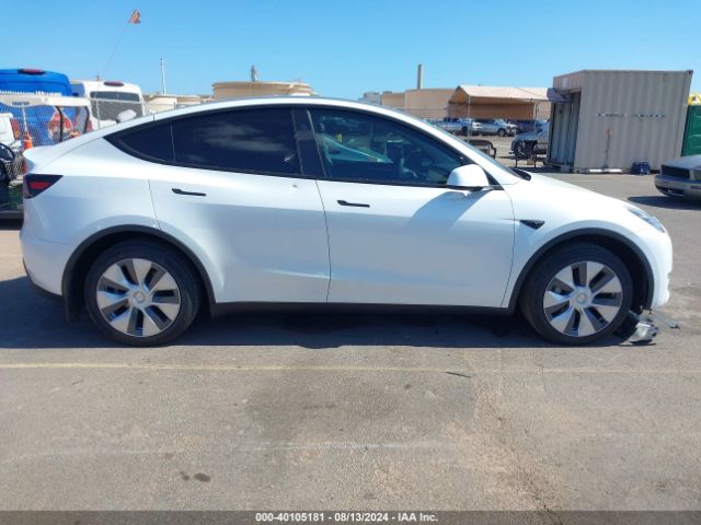 7SAYGDEE4PA119921 Tesla Model Y