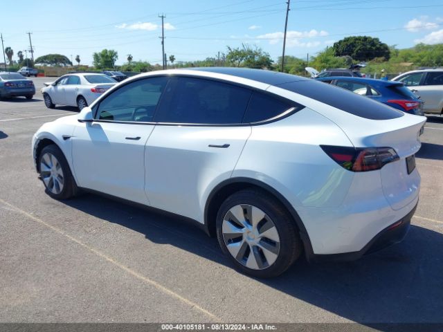 7SAYGDEE4PA119921 Tesla Model Y