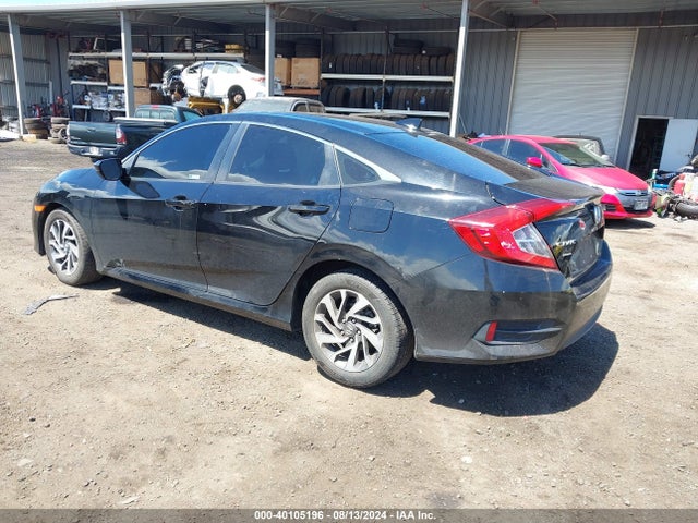 Honda CIVIC EX 2018 2HGFC2F70JH567339 Image 3