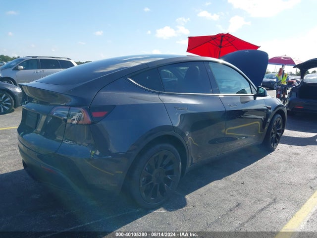 2024 TESLA MODEL Y 7SAYGDED3RF097360 Photo 3