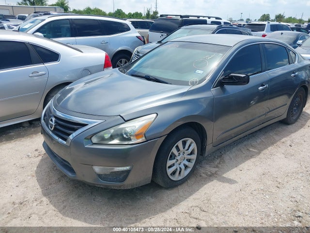 Nissan Altima 2.5 S 2014 1N4AL3AP1EN345594 Image 2