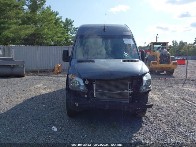 WD3PE7CD0JP635908 Mercedes-Benz Sprinter 2500 Standard Roof V6
