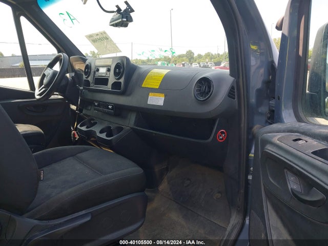 WD4PF1CD2KP115099 Mercedes-Benz Sprinter 2500 High Roof V6