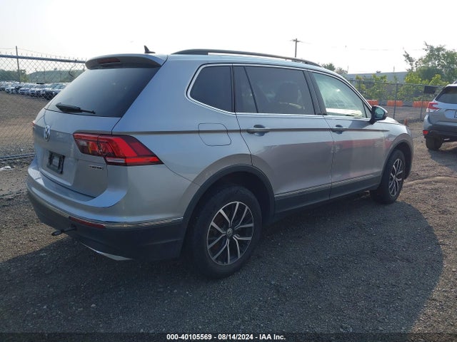 3VV2B7AX7MM130983 Volkswagen Tiguan