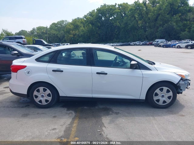 Ford FOCUS S 2015 1FADP3E26FL323877 Image 13