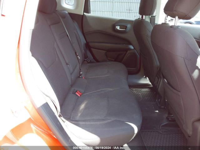 3C4NJCAB2JT105423 Jeep Compass Sport Fwd