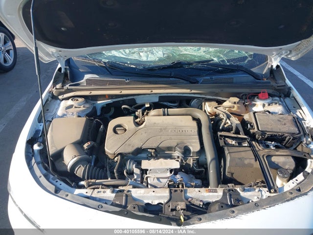 Chevrolet MALIBU LT 2018 1G1ZD5ST2JF269589 Image 10