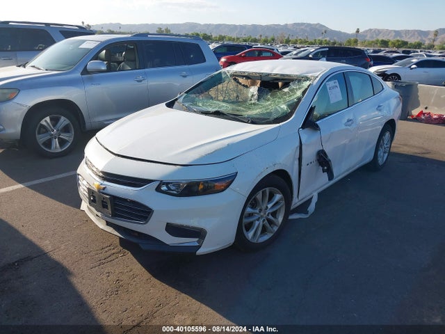 Chevrolet MALIBU LT 2018 1G1ZD5ST2JF269589 Image 2