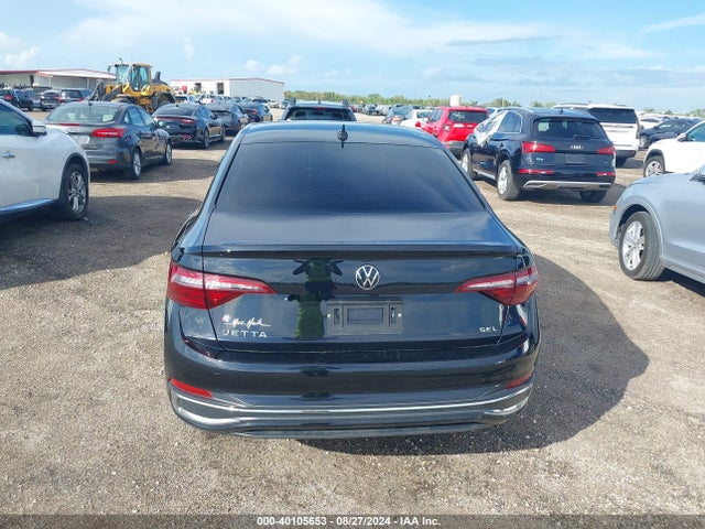 3VWGM7BU8NM012118 Volkswagen Jetta 1.5t Sel