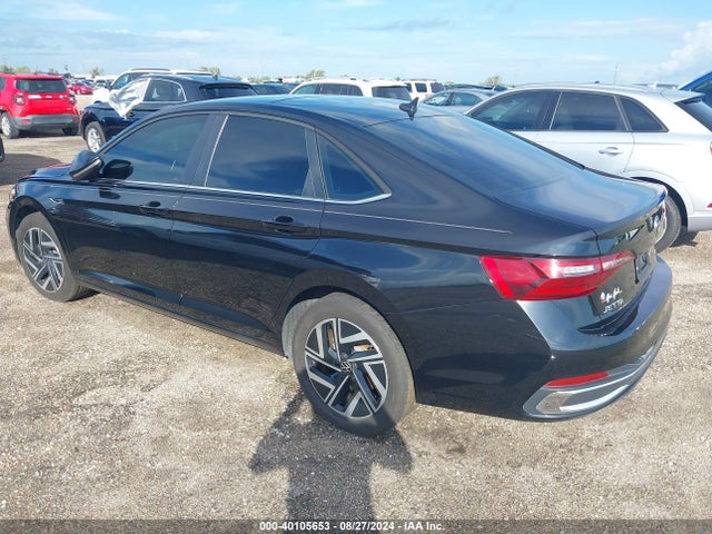 3VWGM7BU8NM012118 Volkswagen Jetta 1.5t Sel