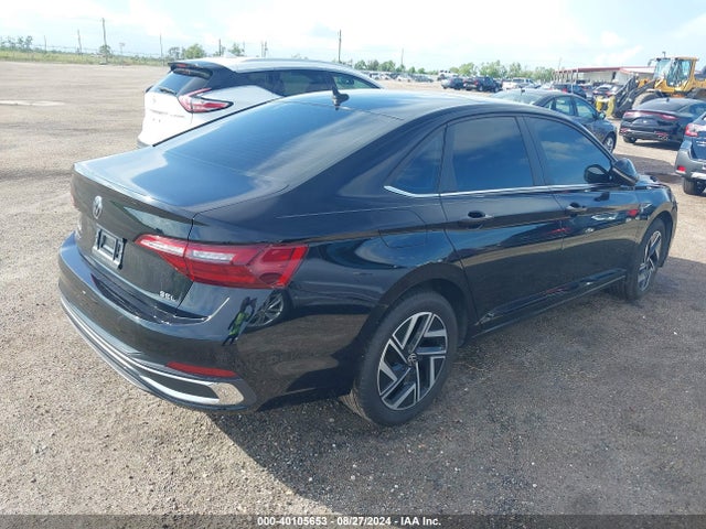 3VWGM7BU8NM012118 Volkswagen Jetta 1.5t Sel