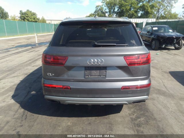 WA1LHAF7XKD026112 Audi Q7 45 Premium