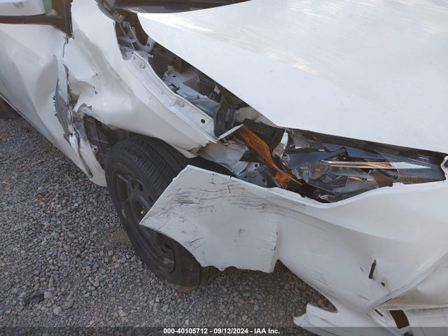 Toyota COROLLA LE 2017 5YFBURHE9HP720223 Image 19
