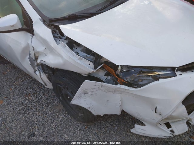 Toyota COROLLA LE 2017 5YFBURHE9HP720223 Image 22