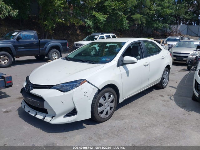 Toyota COROLLA LE 2017 5YFBURHE9HP720223 Image 2