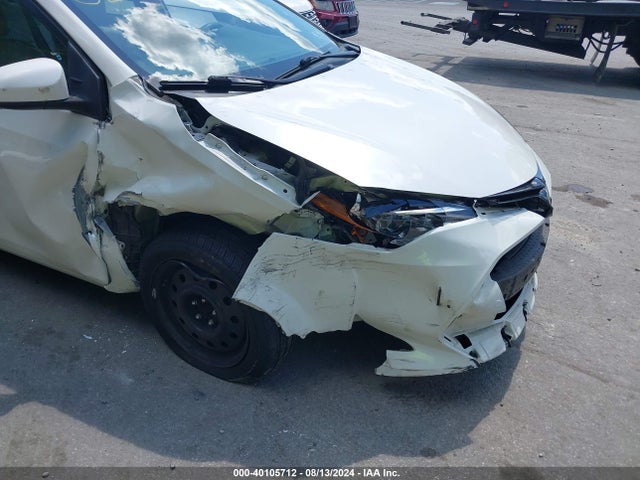 Toyota COROLLA LE 2017 5YFBURHE9HP720223 Image 6