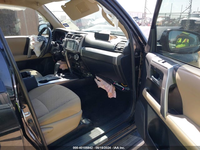 Toyota 4RUNNER SR5 2014 JTEZU5JR3E5069325 Image 5