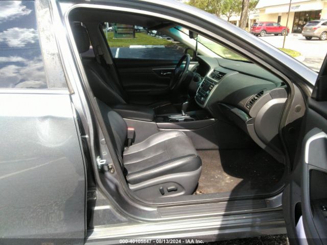 1N4AL3AP2HC228168 Nissan Altima 2.5/s/sv/sl/sr