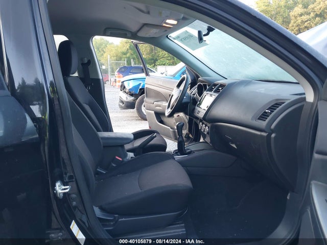 2018 MITSUBISHI OUTLANDER SPORT JA4AP3AU9JU024367 Photo 4