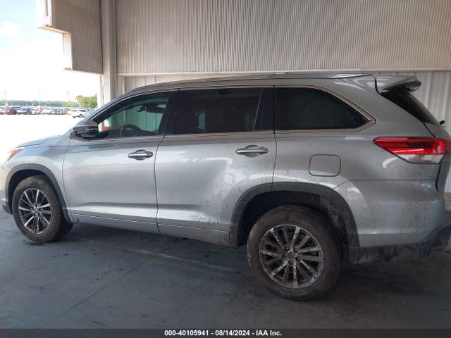 Toyota Highlander Xle 2018 5TDKZRFH7JS547636 Image 15