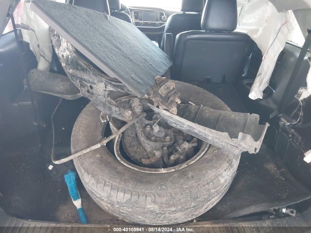 Toyota Highlander Xle 2018 5TDKZRFH7JS547636 Image 12