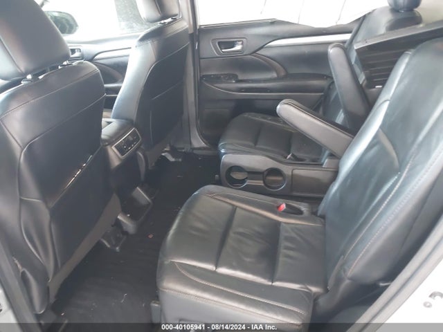 Toyota Highlander Xle 2018 5TDKZRFH7JS547636 Image 8