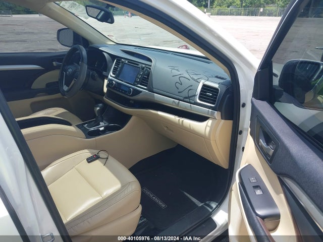 Toyota Highlander Xle V6 2015 5TDKKRFH6FS042554 Image 5
