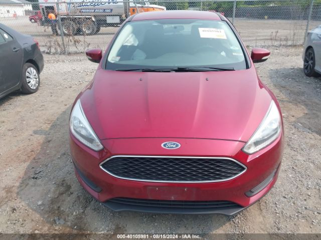 1FADP3K22HL207938 Ford FOCUS SE