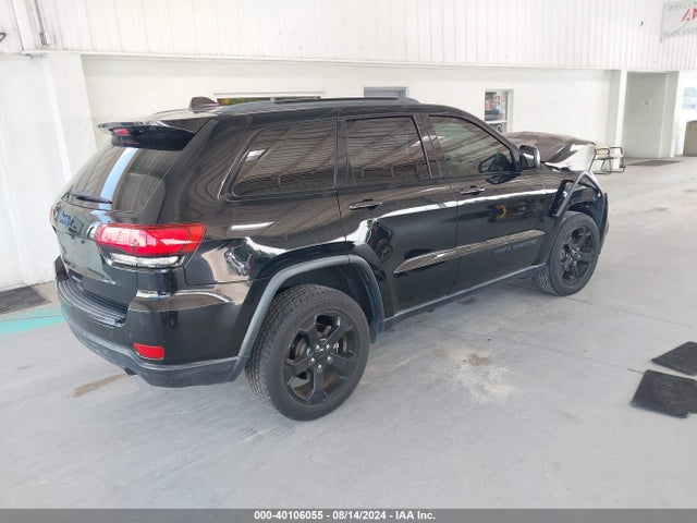 1C4RJFAG0JC389922 Jeep Grand Cherokee Upland 4x4