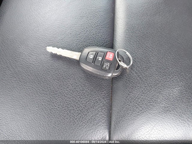 Toyota Rav4 Xle 2017 2T3WFREV9HW327389 Image 11