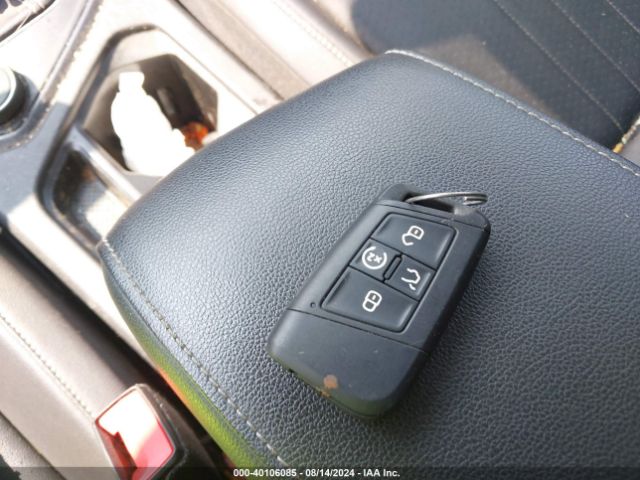 3VV2B7AX3NM034270 Volkswagen Tiguan 2.0t Se